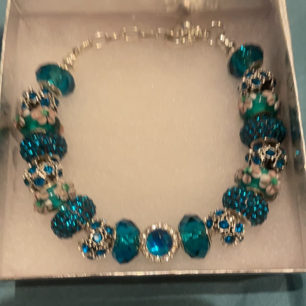 Bracelet - Picture 2 of 2